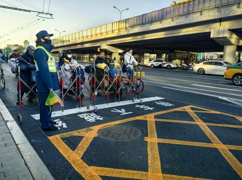 北京已有130余处路口试点“非机动车停止线”后移