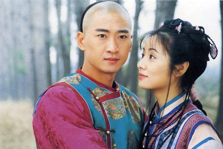 翩然而去，琼瑶活成了最后一个“琼瑶女主”
