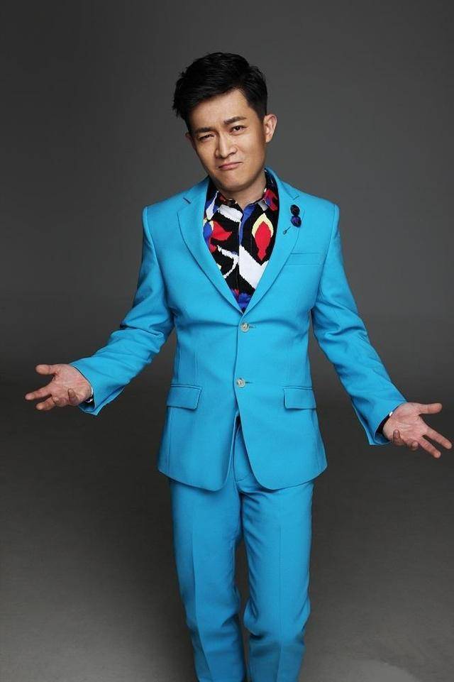 演员杨志刚：娶小师妹张静，每月工资都上交，如今他过得怎么样？