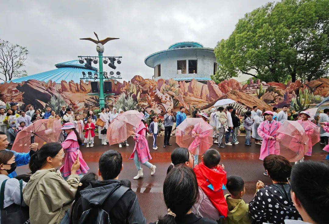火到上央视！超10万扬州人游常州