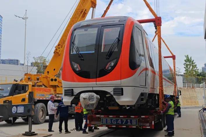 多次冲击“400万大关”！南京地铁火力全开，明年有望进入600公里时代