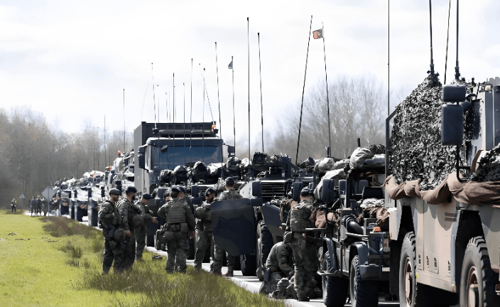 80万北约部队已经就位,随时准备对俄开战,第三次大战要来了吗?