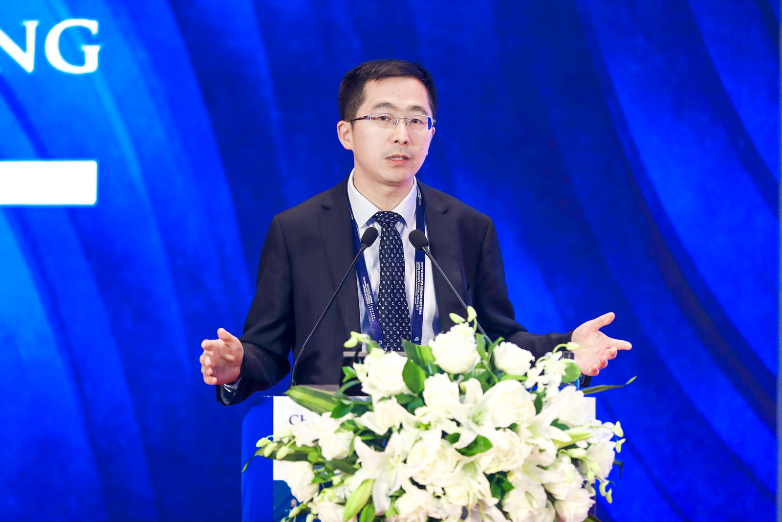 长江证券总裁(长江证券总裁李格平简介)